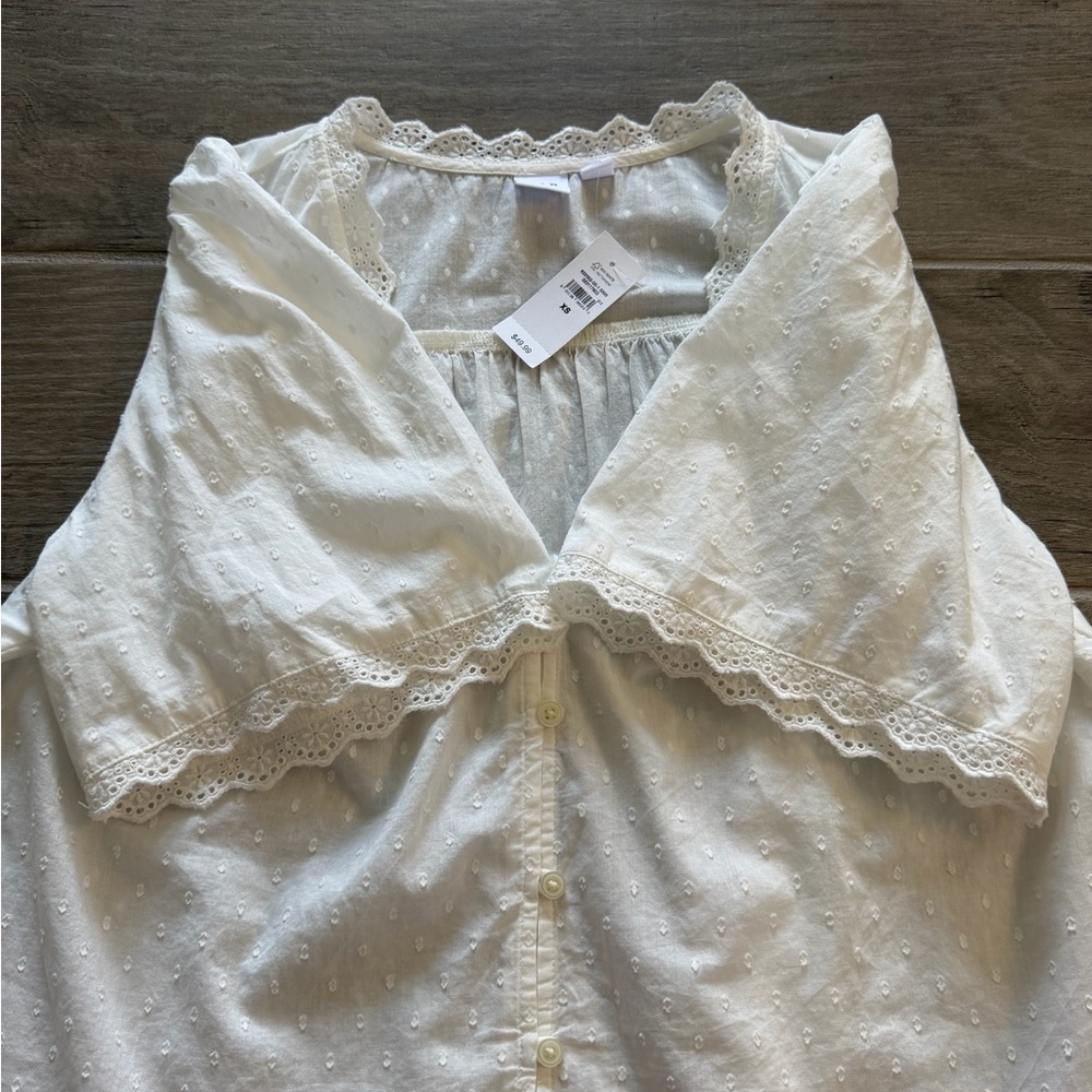 GAP White Ruffle Button-Front Blouse NWT size XS - Picture 7 of 9